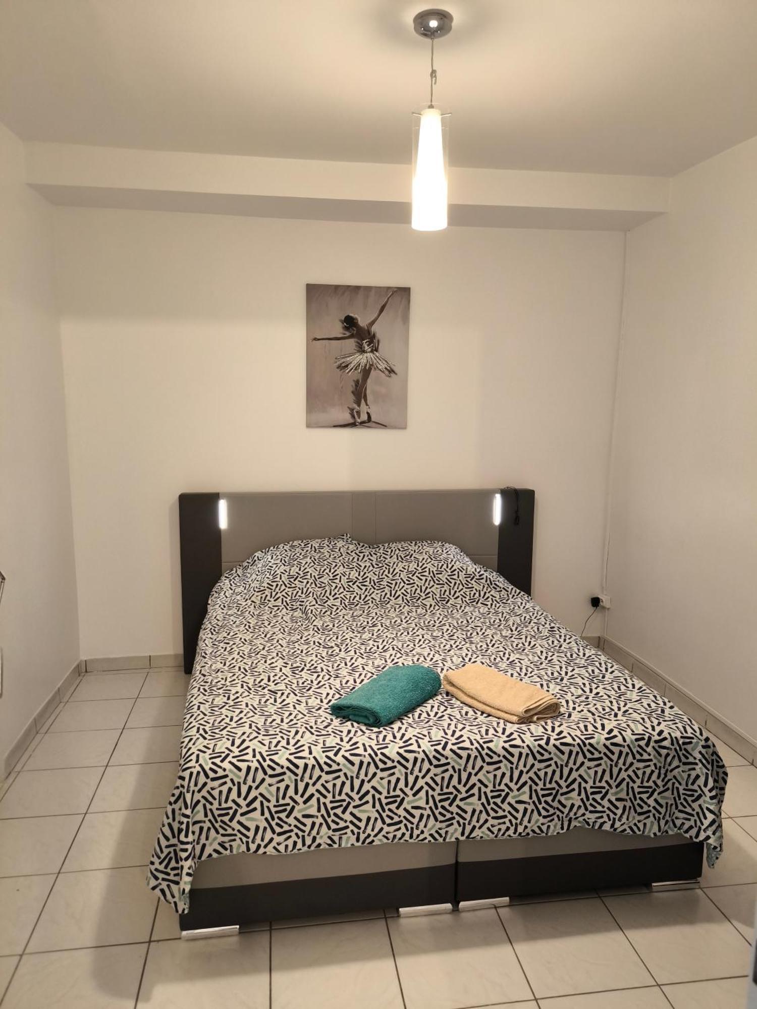 F1 200 Metre De La Gare Apartment Perpignan Ngoại thất bức ảnh