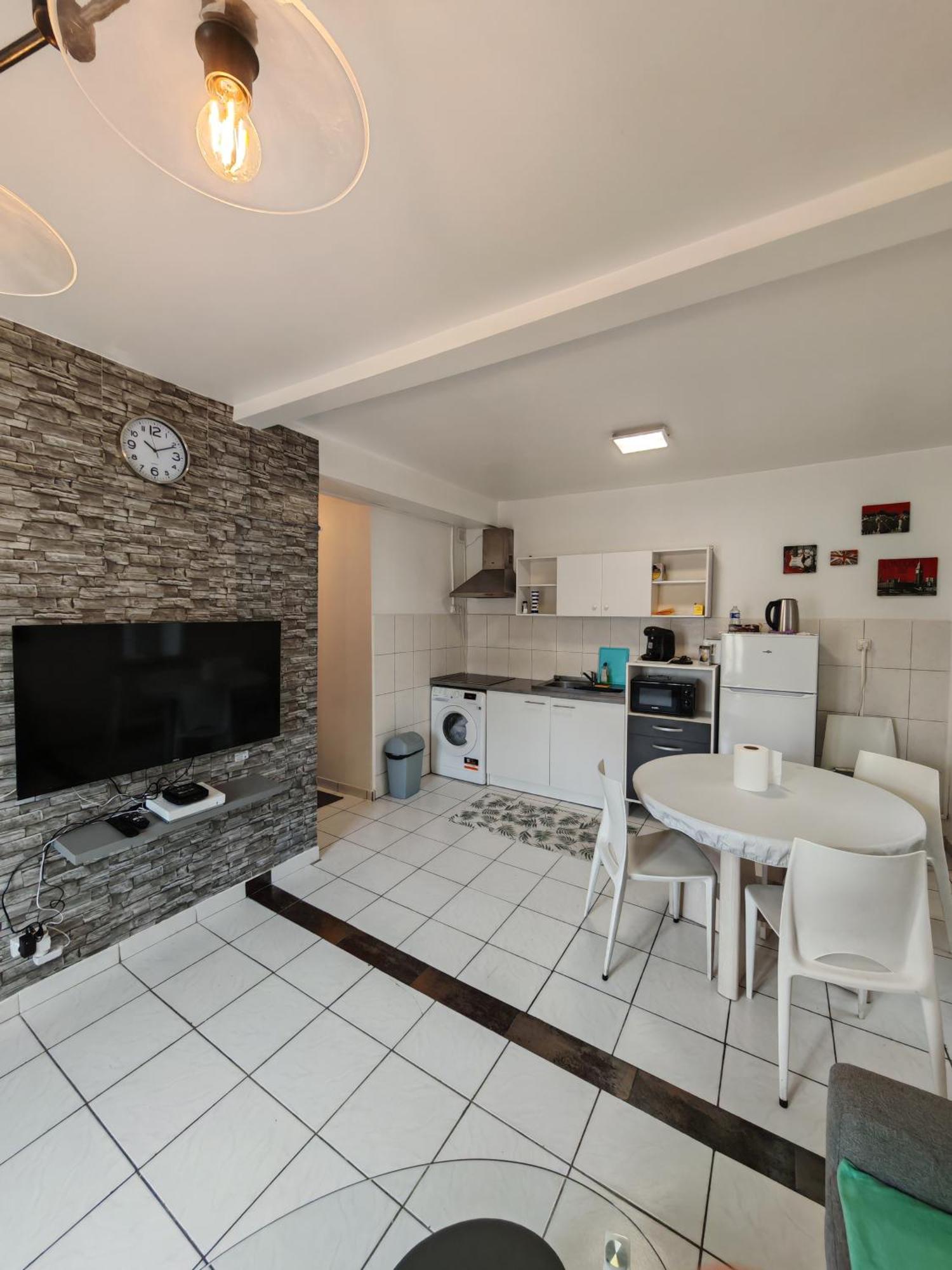 F1 200 Metre De La Gare Apartment Perpignan Ngoại thất bức ảnh